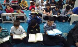 Acıgöl Anadolu İmam Hatip Lisesi'nden 300 Kur'an-ı Kerim hatmi
