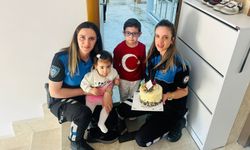 Nevşehir'de polisten 23 Nisan'da doğan çocuklara sürpriz ...