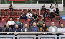 NEVÜ Erkek ve Kadın Futsal Takımı ‘Salon Futbolu Bölgesel Lig Müsabakaları’nda Birinci Oldu
