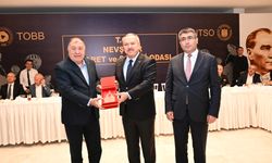 NEVÜ’lü Öğrencilere Ramazan Ayı Boyunca İftar ve Burs Veren Hayırsever İş İnsanlarına Plaket Verildi