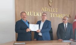 Özkonak Belediye Başkanı Abdülkadir Macit mazbatasını aldı