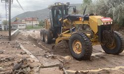 Nevşehir İl Özel İdaresi sel'in yaralarını sarıyor