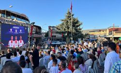 Türkiye-Gürcistan maçı Ürgüp'te dev ekranda izlendi