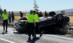 Nevşehir'de takla atan otomobil refüje devrildi: 5 yaralı
