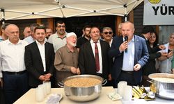 Vali Fidan ve Başkan Arı Nevşehir Gör-Bir’de aşure dağıttı