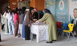 Nevşehir Belediyesi Gençlik Ofisi’nde Kermes Açıldı