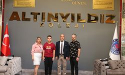 LGS Türkiye Birincisi Eymen Önügören Altınyıldız Koleji Fen Lisesini Tercih Etti