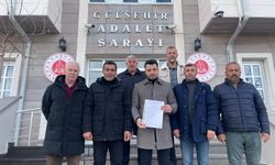 AK Parti Gülşehir İlçe Başkanı Turan Balak mazbatasını aldı