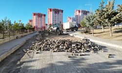 Nevşehir Bekdik Mahallesinde Yol Yenileme Çalışması