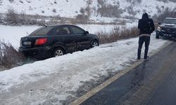 Yoldan çıkan aracı Göre belediyesi ekipleri kurtardı