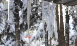 Nevşehir'de buz sarkıtlarına aman dikkat!