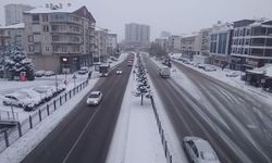 Nevşehir'de hava 20 derece düşüyor ve kar geliyor!