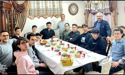 Necmi Cantekin'in vefat yıldönümünde öğrencilerle iftar