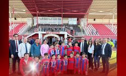 Şampiyon Altınyıldız İlköğretim Kurumu