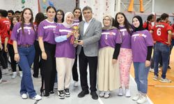 NEVÜ'de Geleneksel ‘14. Spor Şenlikleri’ Ödül Töreni Düzenlendi