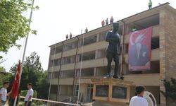 Nevşehir'de İnşaat İşçilerinin 'İstiklal Marşı' Hassasiyeti