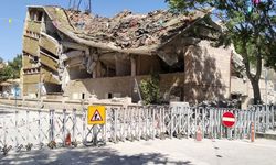 Avanos Eski Hükümet Konağı kontrollü bir şekilde yıkıldı