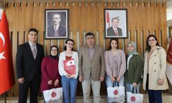 Rektör Aktekin’den En Çok Kitap Okuyan NEVÜ’lülere Ödül