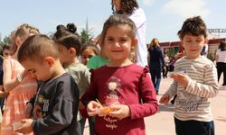 Altınyıldız'dan 19 Mayıs Atatürk’ü Anma Gençlik ve Spor Bayramı Etkinlikleri Kapsamında Öğrencilerine Tatlı İkramı