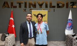 Altınyıldız Koleji Fen Lisesi Satrançta İl İkincisi