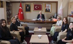 Nevşehir’de Öğrenciler ve Öğretmenlerden, İl Millî Eğitim Müdürü Yusuf Yazıcı'ya Ziyaret