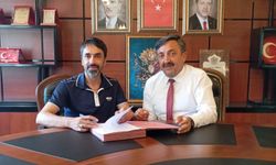 Acıgöl'de ana arterlere sıcak asfalt yapılıyor