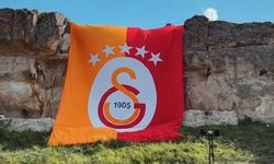 Galatasaray'ın 5 yıldızlı dev bayrağı Kapadokya'da asıldı!