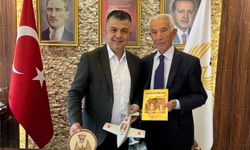 Nevşehir'in emektar öğretmeni Karaca Başkan Özçelik ile görüştü