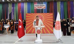 Rektör Aktekin Fen Edebiyat Fakültesi’nin 16. Mezuniyet Törenine Katıldı
