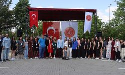 Halkla İlişkiler ve Tanıtım Programı Öğrencilerinden Mezuniyet Eğlencesi Etkinliği