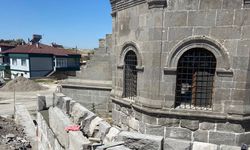 Nevşehir’de Bir Yanı Cami, Diğer Yanı Kilise Olan Tarihi Yapı Restore Ediliyor!