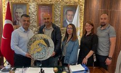Başkan Özçelik, özel misafirlerini Nar'da ağırladı