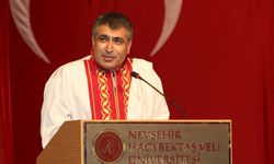 Rektör Aktekin Mezuniyet Töreninde Önemli Açıklamalarda Bulundu "Ahlak ve Bilim Birlikte Olmalı"