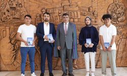 NEVÜ'lü Afganistan Uyruklu öğrencilerden Rektör Aktekin'e Ziyaret