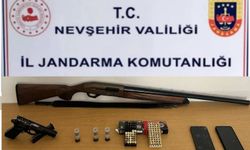 Nevşehir'de ruhsatsız tabanca ve av tüfeği ele geçirildi