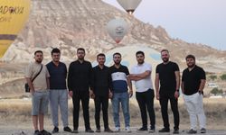 AK Parti Gençlik Kolları’dan sıcak hava balonuna 15 Temmuz pankartı