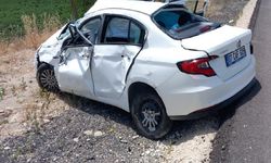 Nevşehir'de Lastiği Patlayan Otomobil Takla Attı