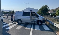 Nevşehir’de Kamyonet ile Minibüs Çarpıştı: 1 Yaralı