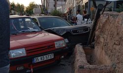 Nevşehir Kozaklı’da İki Araç Çarpıştı: Maddi Hasar Var