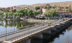 Avanos’ta Tarihi Taşköprü Geçici Olarak Trafiğe Kapatıldı