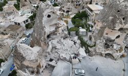 Kapadokya'da milyonlarca yıllık peribacası yıkıldı!