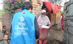 TDV Pakistan’da selzedelerin yaralarını sarıyor