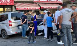 Nevşehir'de kontrolden çıkıp 2 araca çarptı!