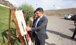 “İlmek İlmek Türkiye” Projesinde Son İlmeği Başkan Rasim Arı Attı