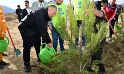 Vali Fidan'dan Nevşehir'e Yeşil Vatan Çağrısı: “Şahidimiz Toprak, İmzamız Fidan”