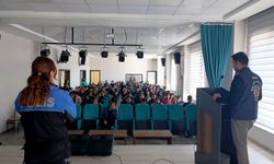 Nevşehir Emniyeti Öğrencilere Siber zorbalığı anlattı