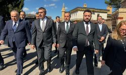 Milli Eğitim Bakanı Tekin Hacı Bektaş-ı Veli Türbesini Ziyaret Etti