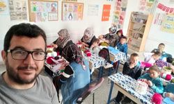 Emmiler köyünde minik eller Gazze için ördü