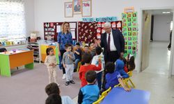 İl Müdürü Yazıcı, Minik Öğrencilerin Heyecanına Ortak Oldu