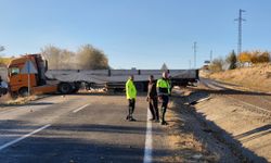 Nevşehir-Gülşehir Yolunda Kaza: Patatesler Yola Saçıldı!